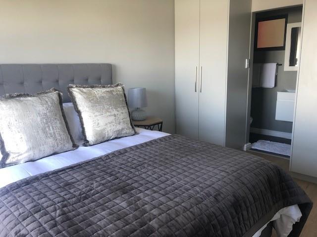 To Let 2 Bedroom Property for Rent in Table View Western Cape